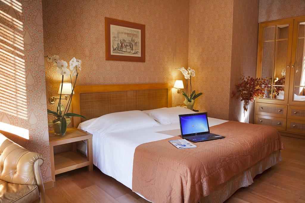 Polo Hotel Rome Bagian luar foto